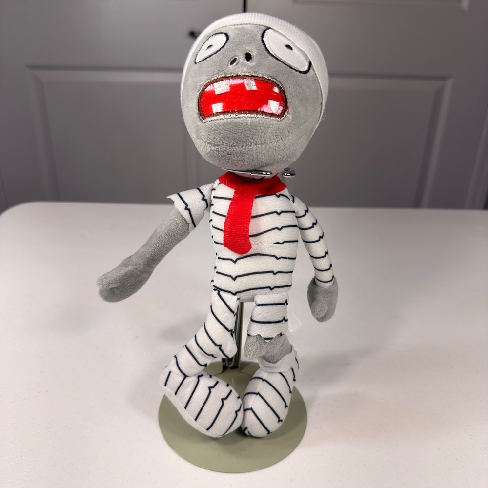Plants vs Zombies Mummy Zombie Plush 11" Video Game Collectible Toy White Gray
